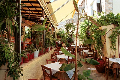 crete060601_13_ chania_tour_tony